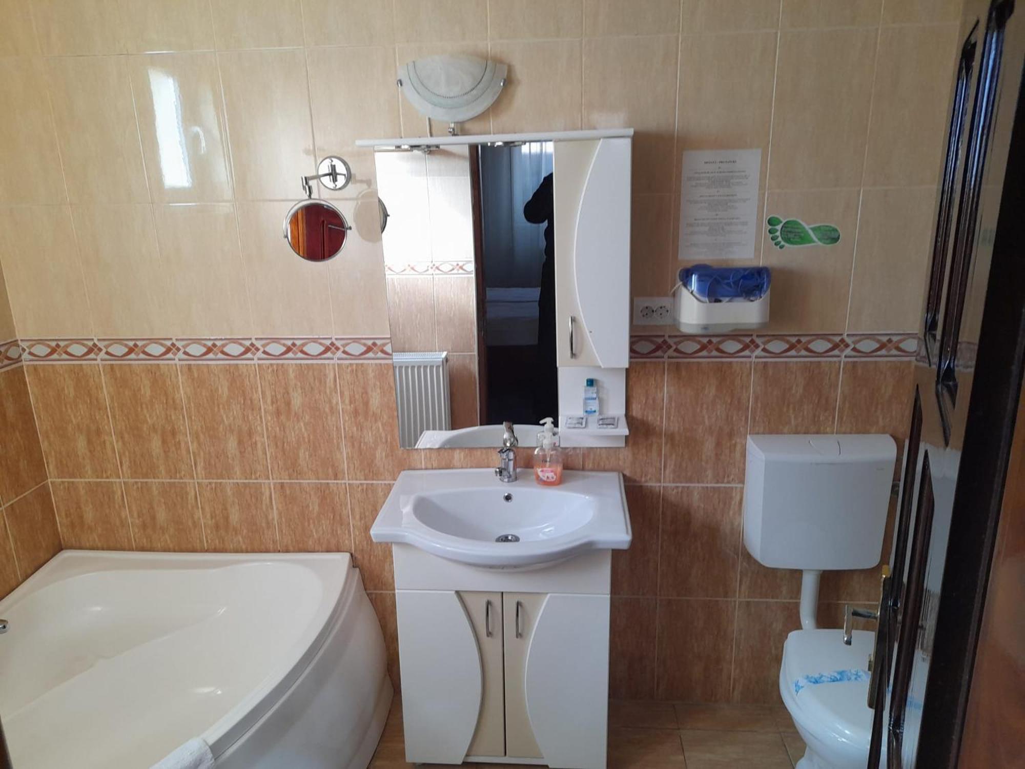 Pensiunea Crown Royal Alba Iulia Esterno foto