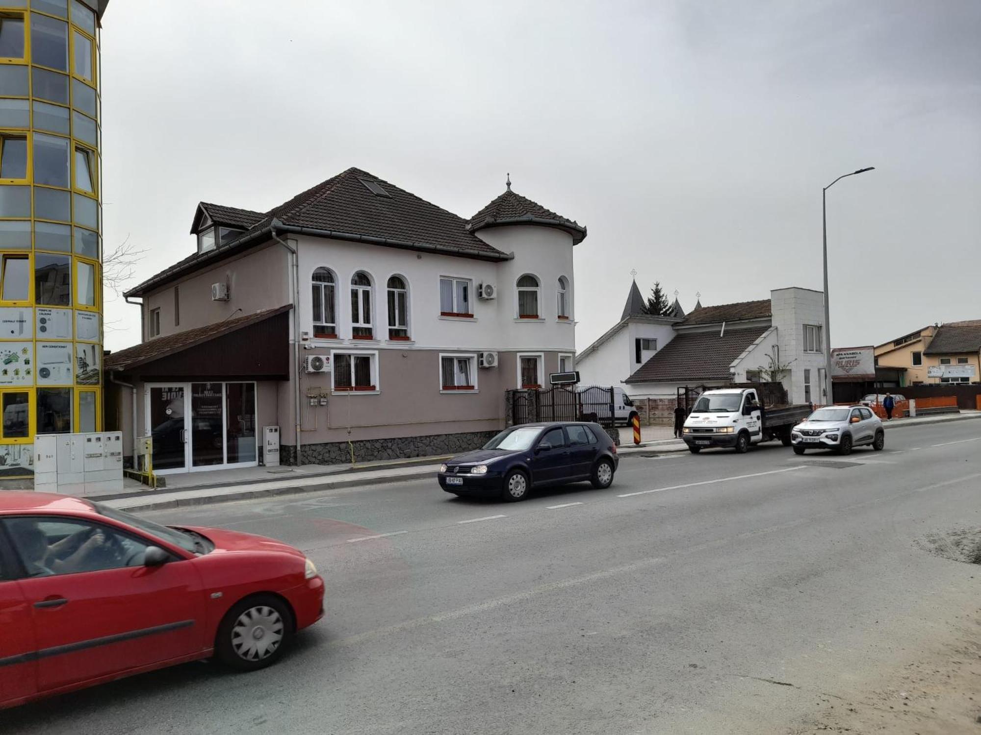 Pensiunea Crown Royal Alba Iulia Esterno foto